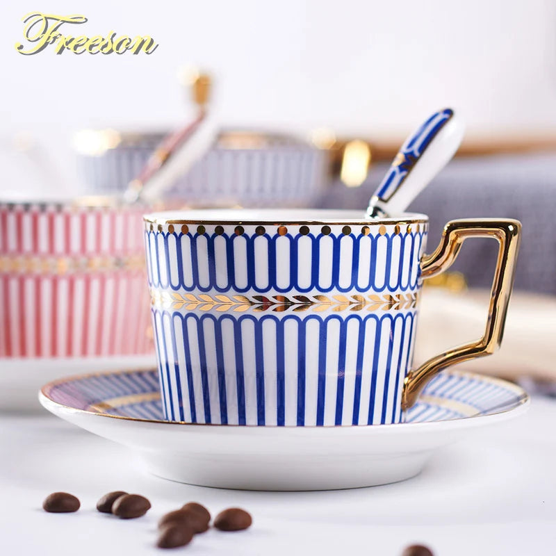 Tasse à Café Porcelaine Fine avec Soucoupe et Cuillère 200ml