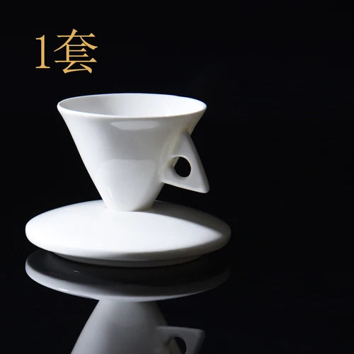 Tasse et Soucoupe en Porcelaine Fine Blanche Style Anglais