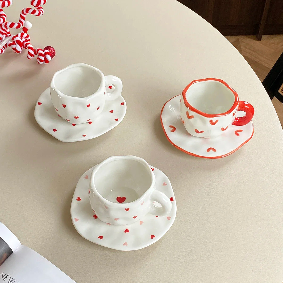 Tasse et Soucoupe Forme Cœur Irrégulière Créative