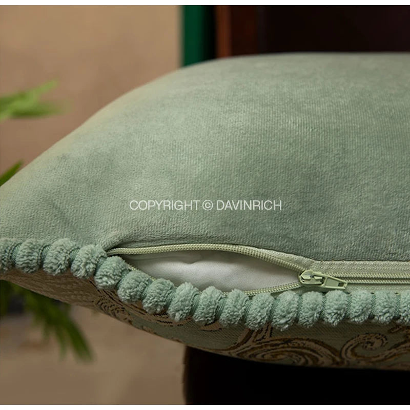 Housse de Coussin Vienne Jacquard Floral Européen avec Pompons