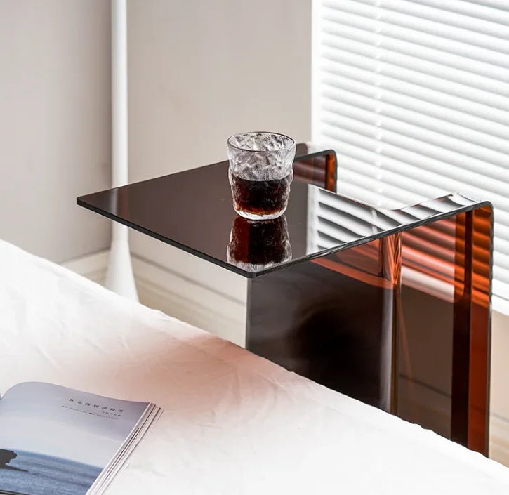 Table d'Appoint en Acrylique Forme C - Transparente avec Rangement