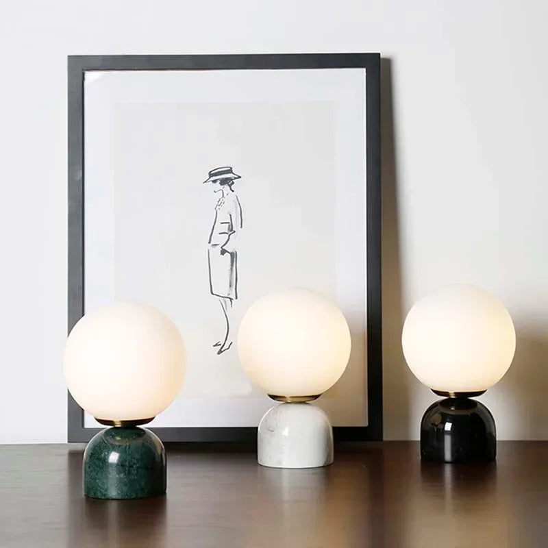 Lampe de Chevet Nordique - Design Épuré