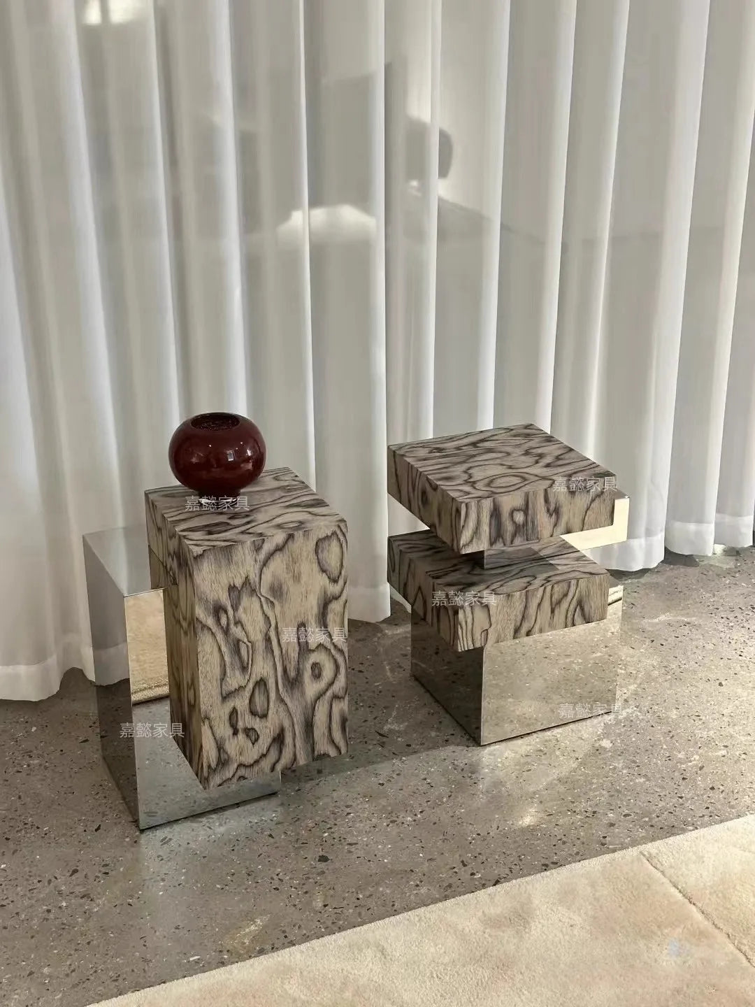 Geometric Metal Side Table – Light Luxury Accent Table