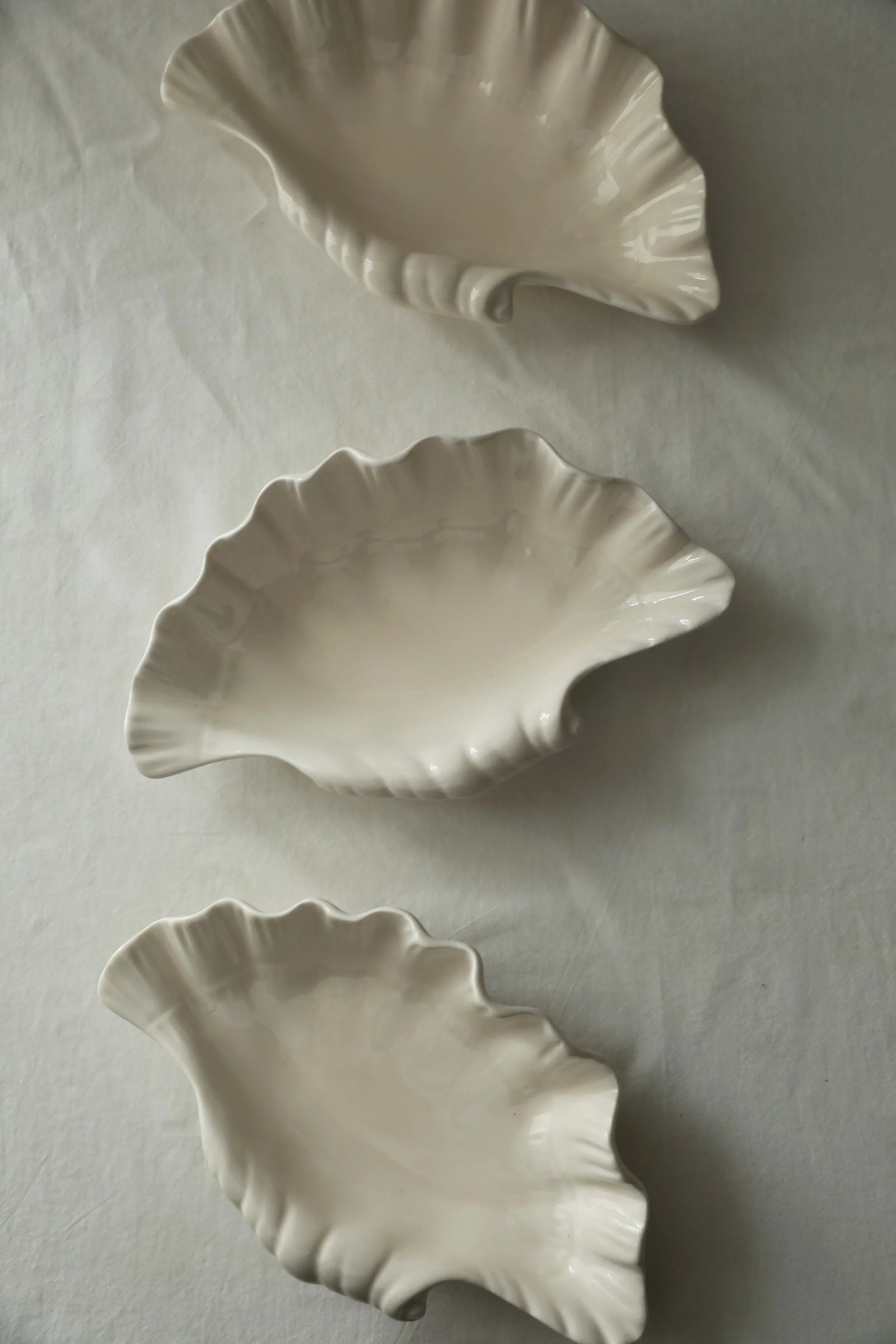 Assiette Céramique Forme Coquillage Crème Rétro