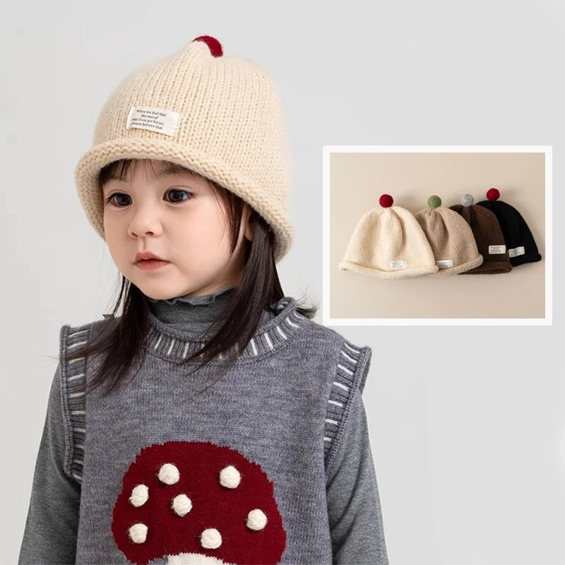 Bonnet Bébé Tricoté à Pompon