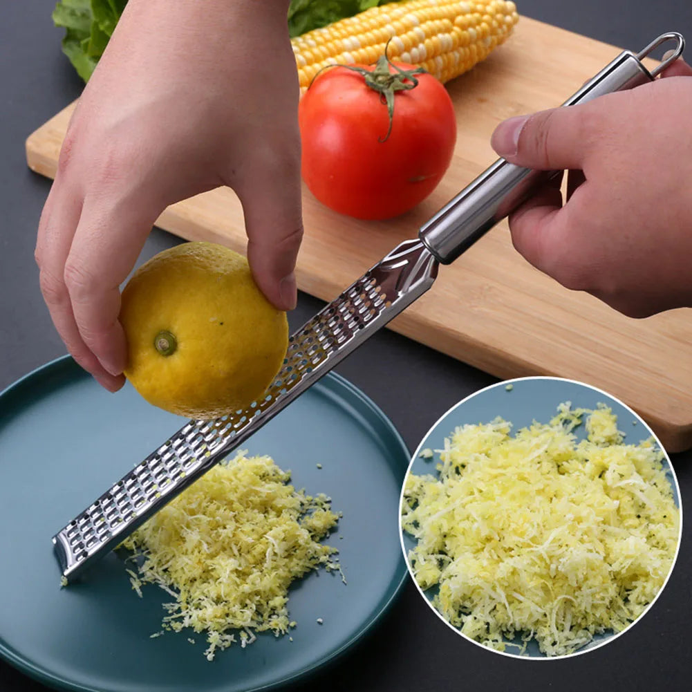 Râpe de Cuisine Inox 20cm Multi-Usage Agrumes et Fromage