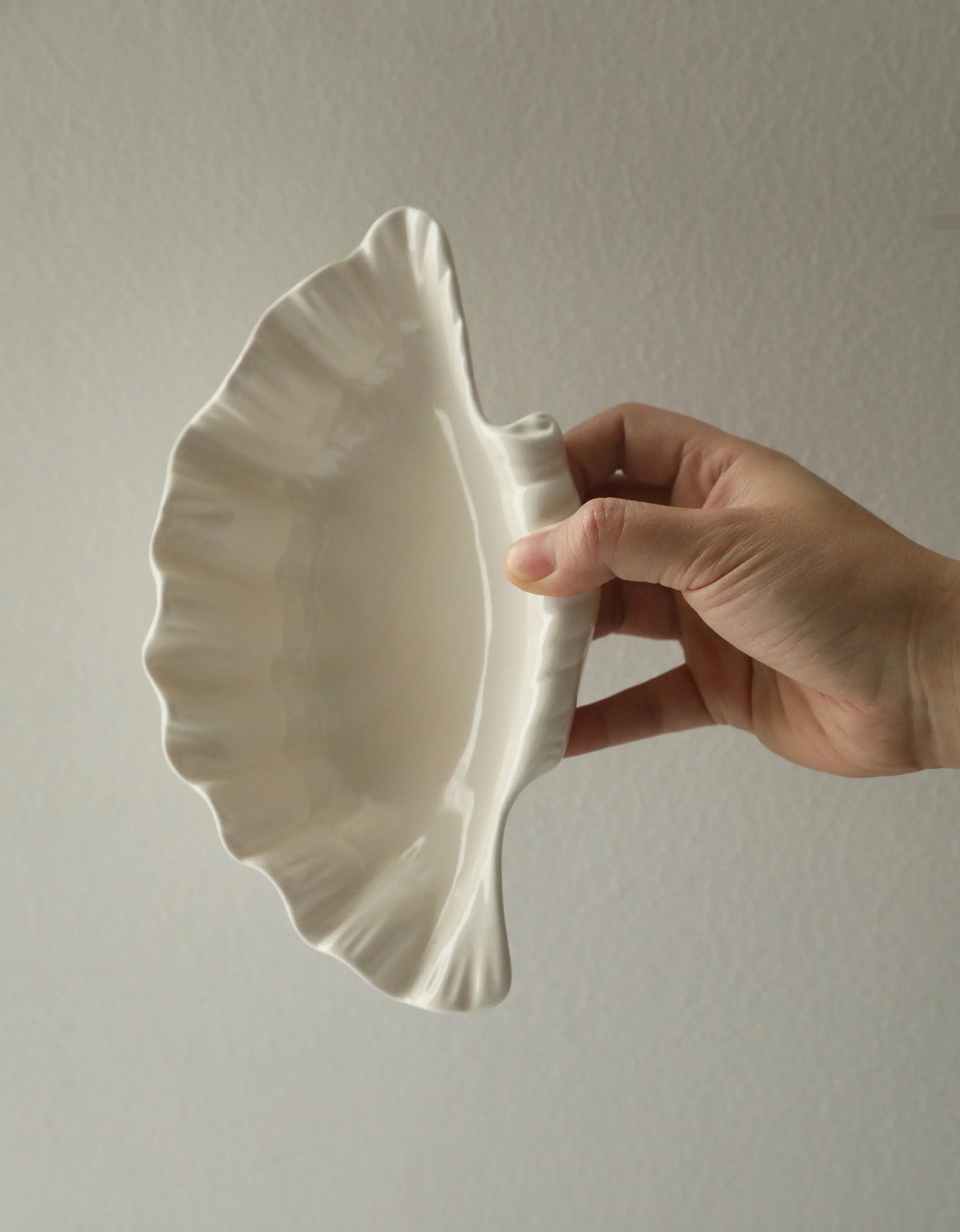 Assiette Céramique Forme Coquillage Crème Rétro