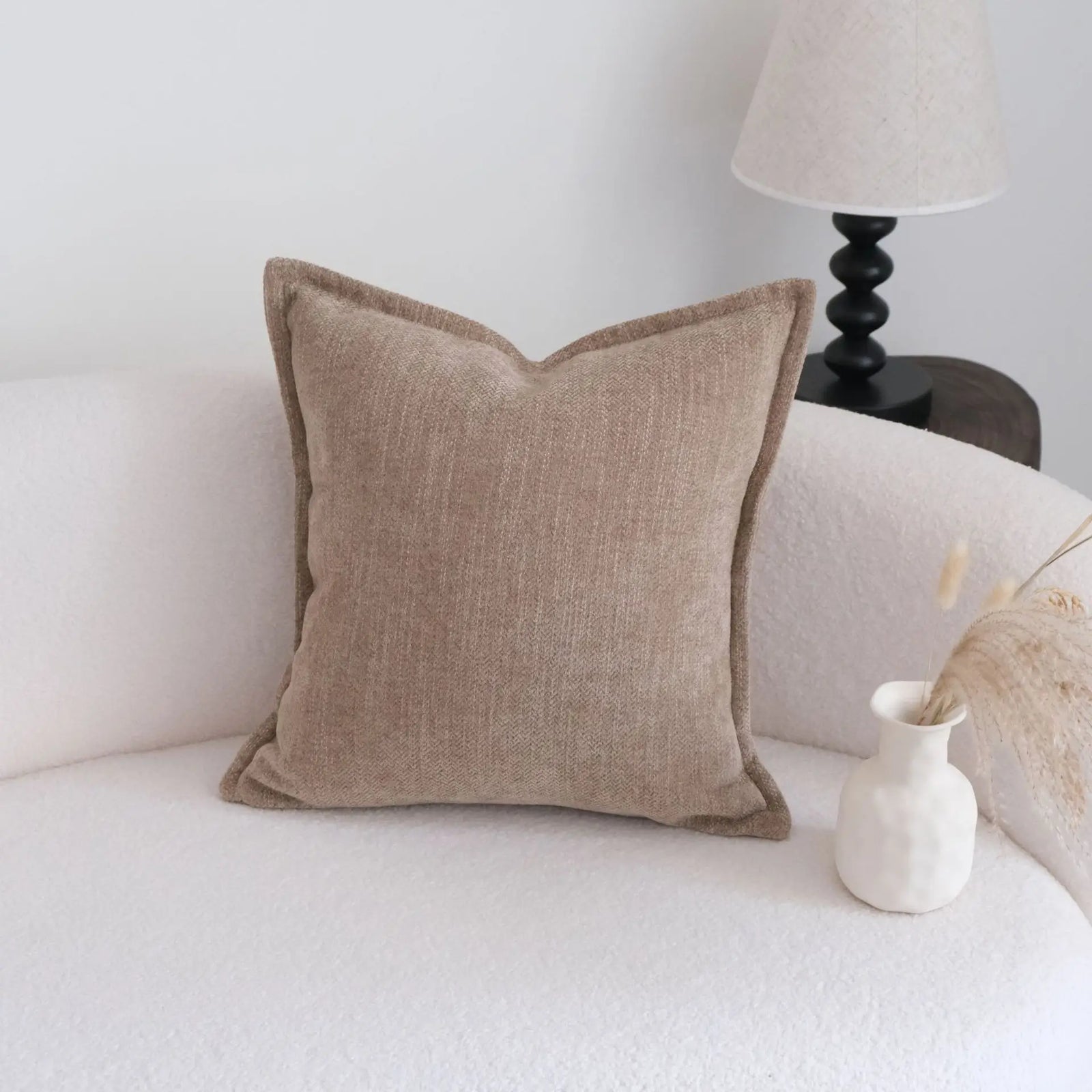 Housse de Coussin Marron Maillard - Motif Géométrique Jacquard