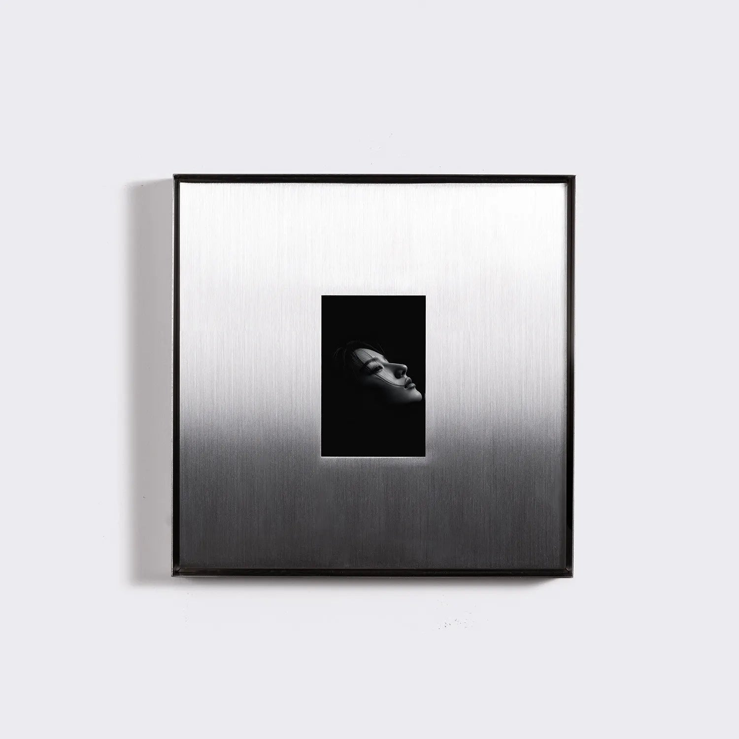 Matte Silver Picture Frame – Wall-Mounted Square Photo Frame, 35x35cm