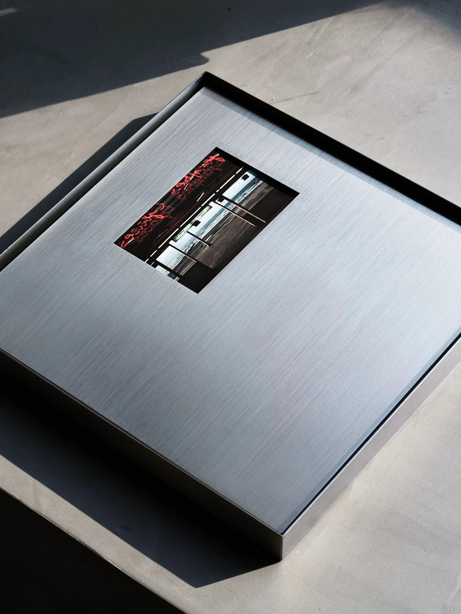 Matte Silver Picture Frame – Wall-Mounted Square Photo Frame, 35x35cm