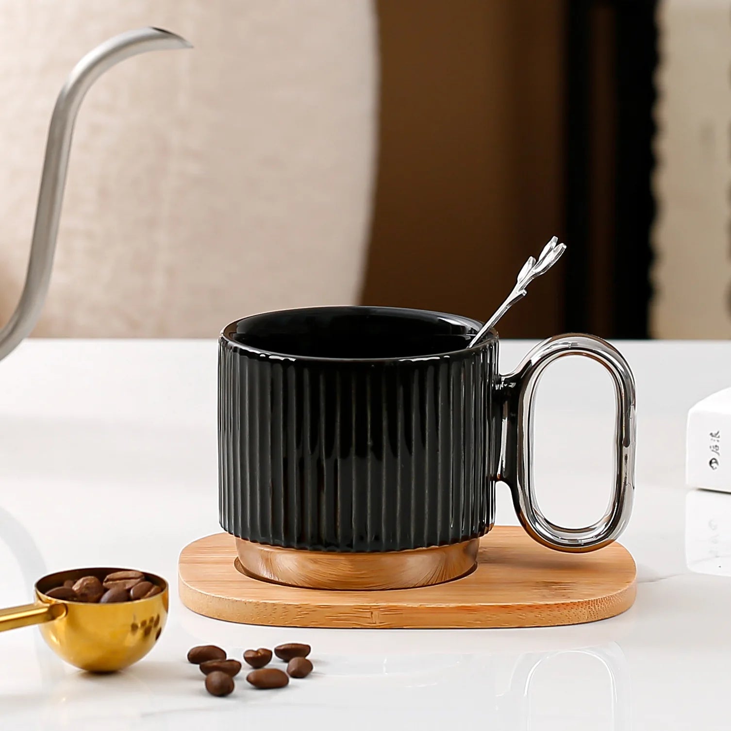Tasse en Céramique avec Cuillère et Soucoupe 220ml