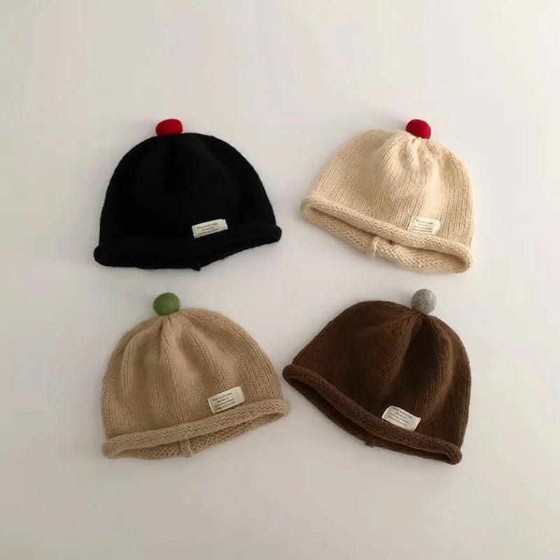 Bonnet Bébé Tricoté à Pompon