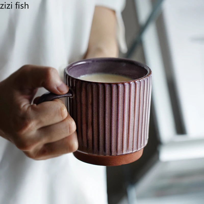 Tasse Rayée Vintage en Céramique