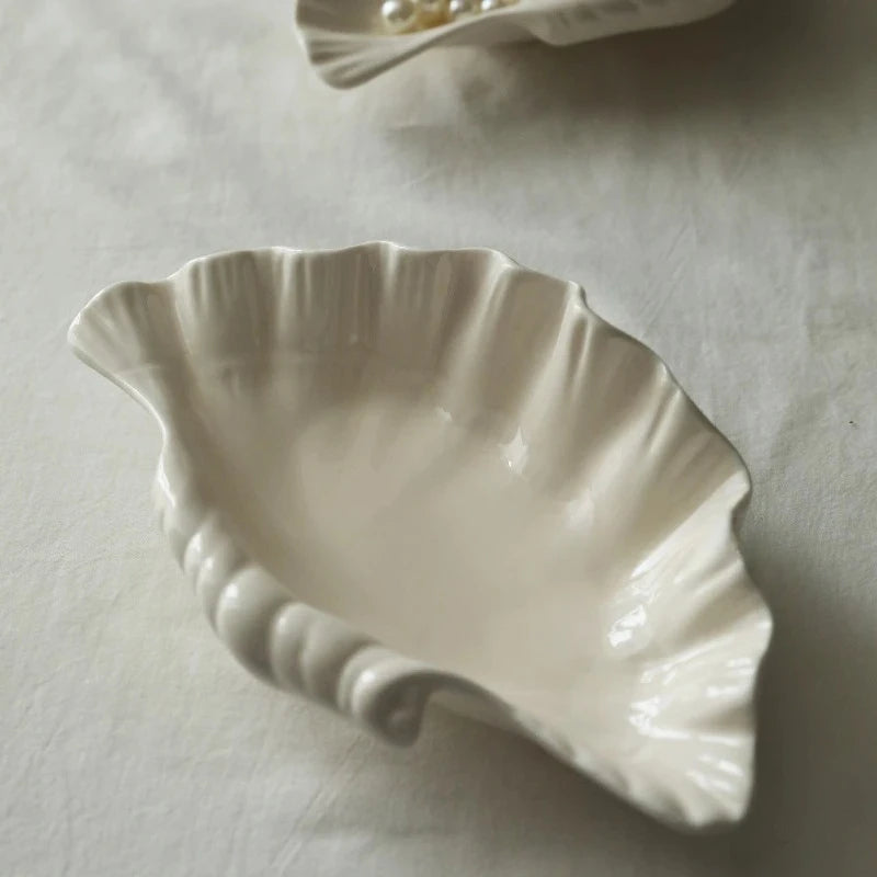 Assiette Céramique Forme Coquillage Crème Rétro