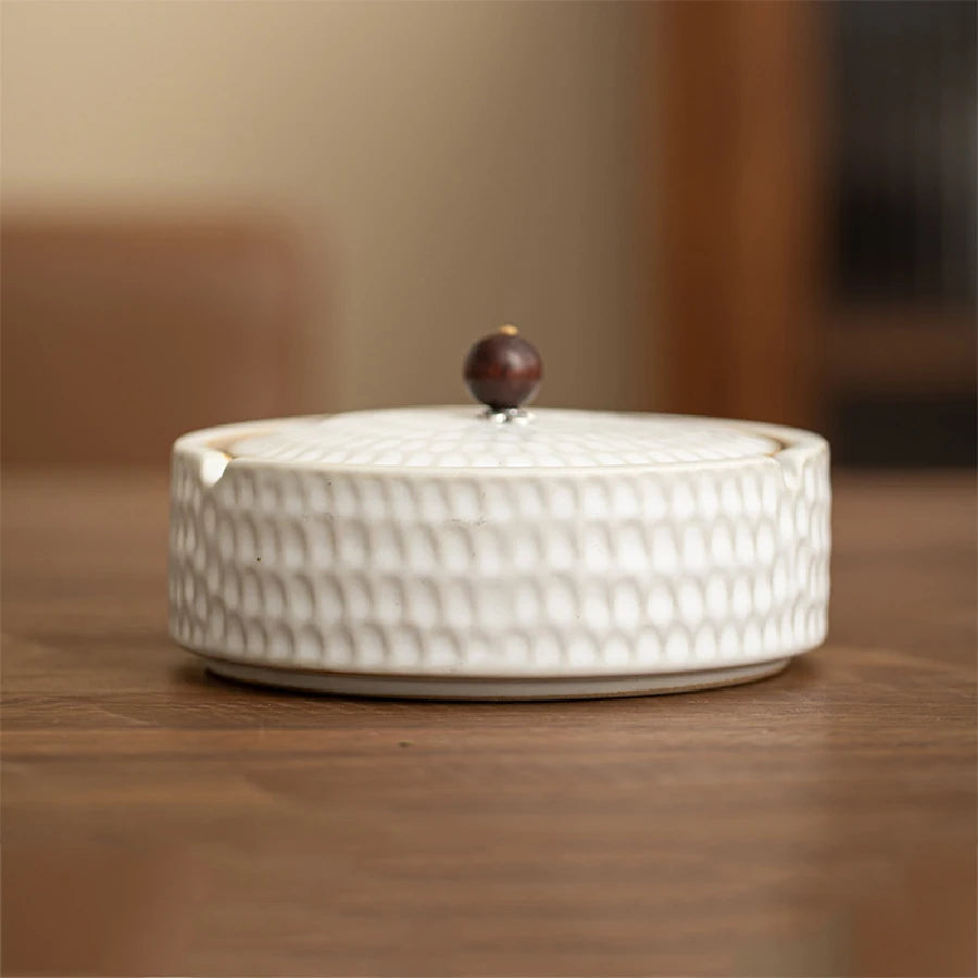 Cendrier en Céramique avec Couvercle - Design Épuré