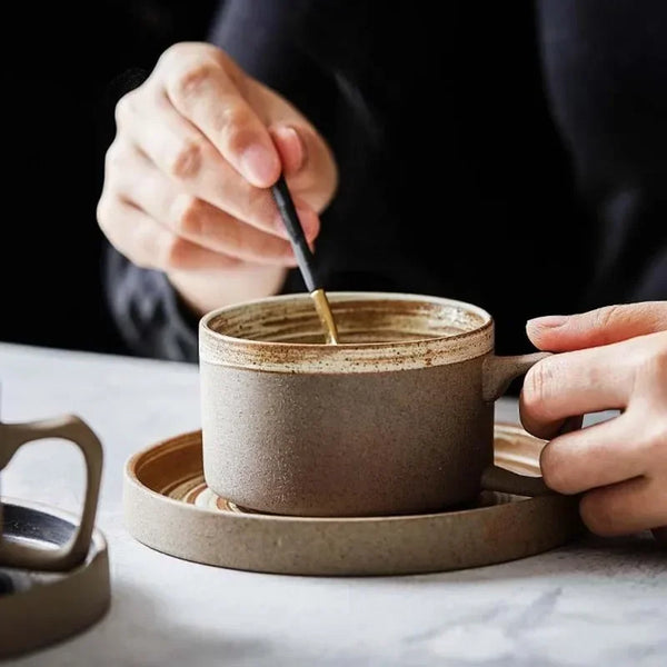 Ensemble Tasses en Poterie Rétro Faites Main avec Soucoupes
