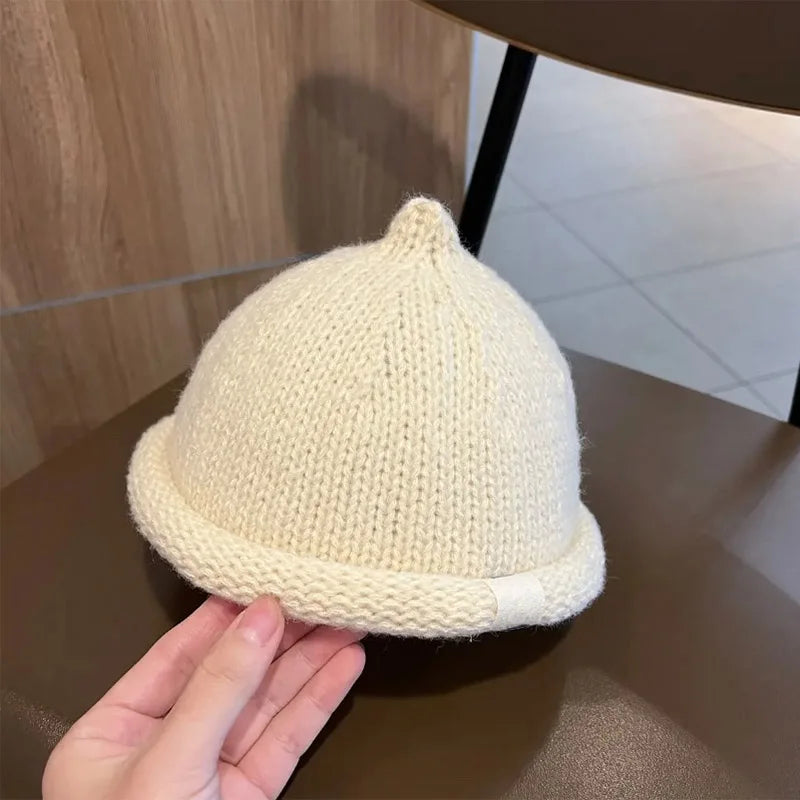 Bonnet Bébé Tricoté à Pompon