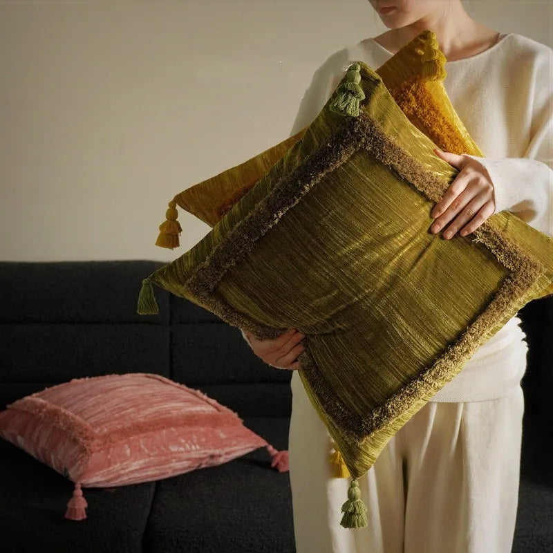 Housse de Coussin Bohème en Velours - Franges et Bordure Capitonnée