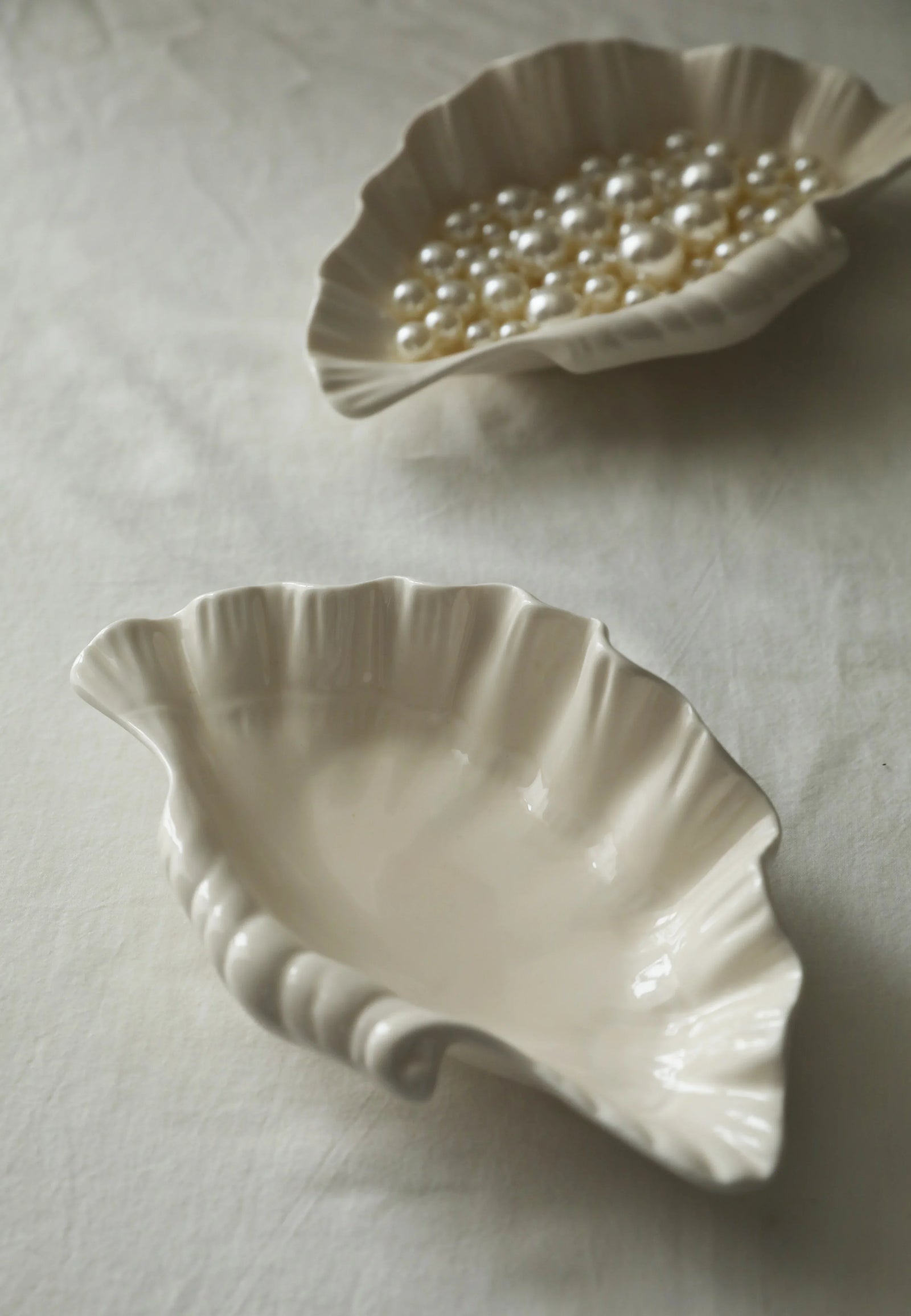 Assiette Céramique Forme Coquillage Crème Rétro