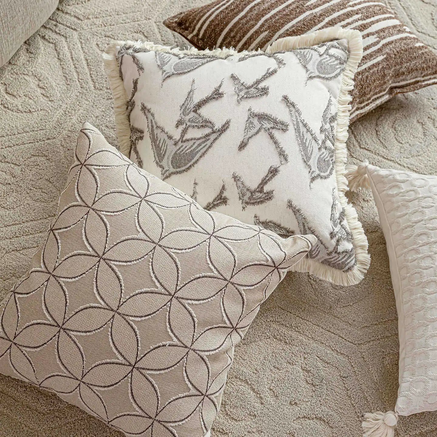 Housse de Coussin Blanche Rayée à Franges Waist