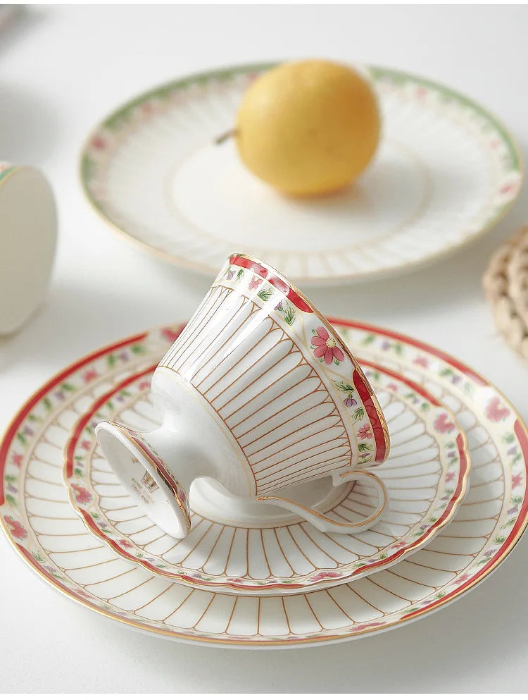 Tasse à Café Céramique Rayures Dorées Classiques