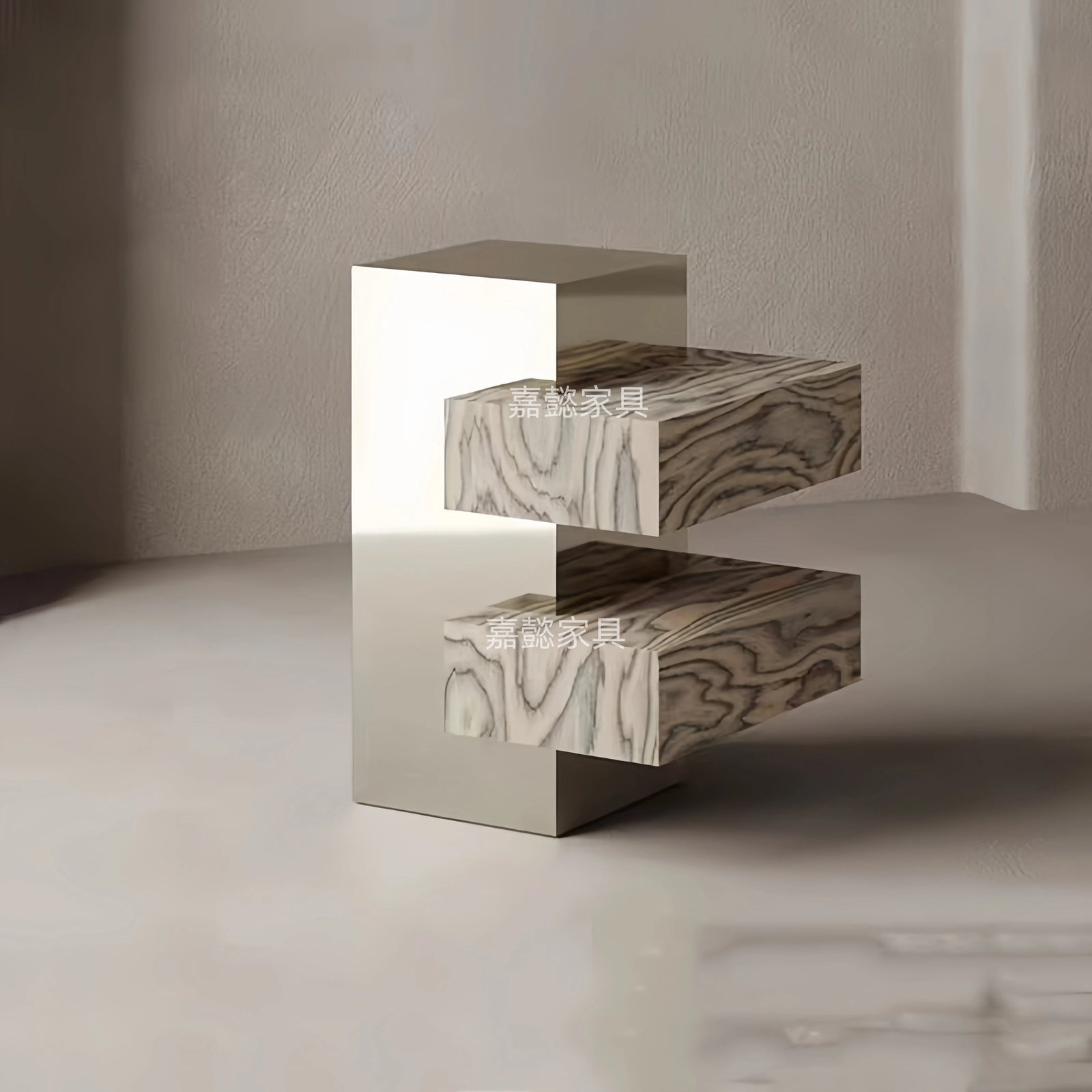 Geometric Metal Side Table – Light Luxury Accent Table