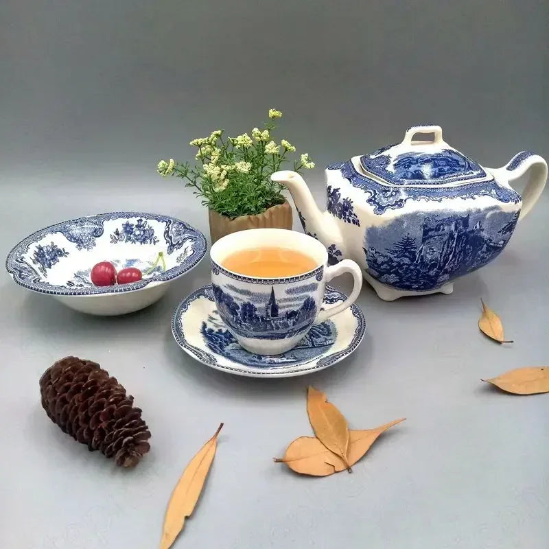Assiette en Céramique Motif Château Bleu Palace