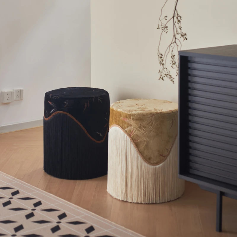 Tabouret Bas en Velours Frangé - Style Chinois Moderne