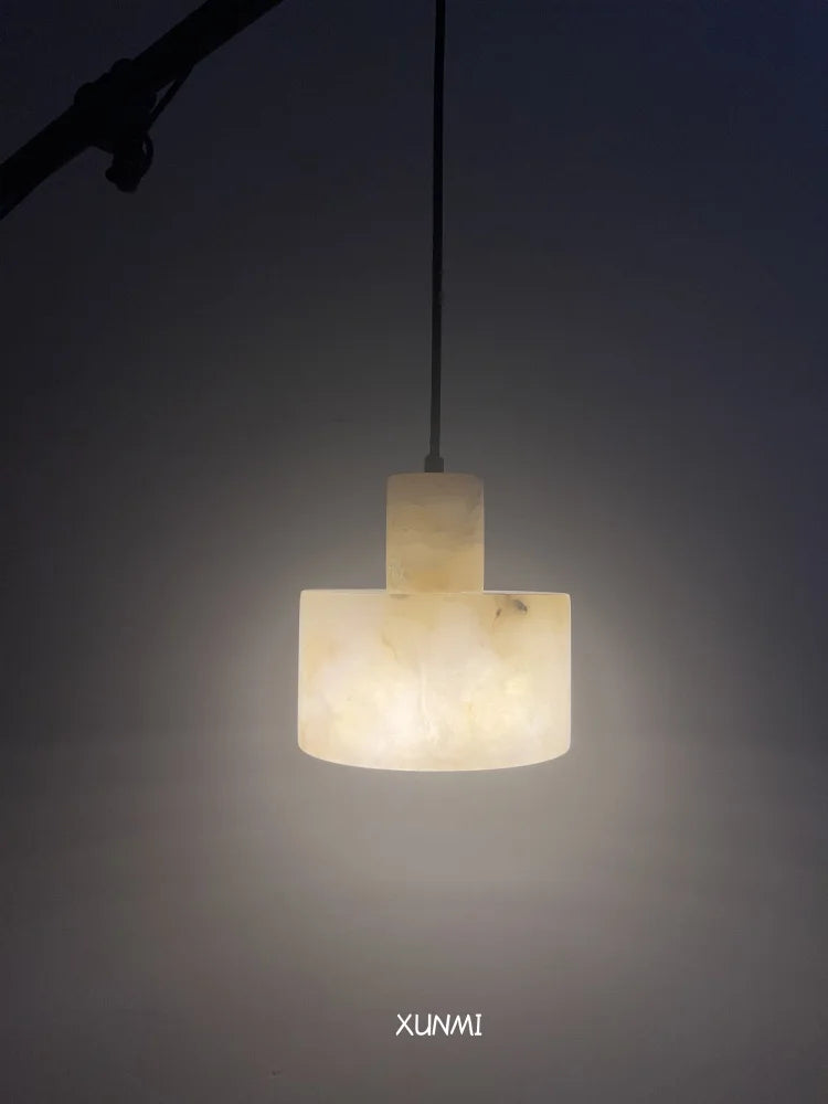 Petit Lustre en Marbre Italien - Chevet et Table à Manger