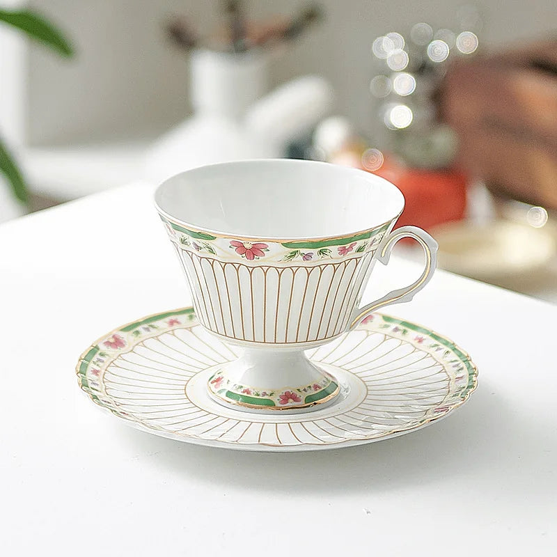 Tasse à Café Céramique Rayures Dorées Classiques
