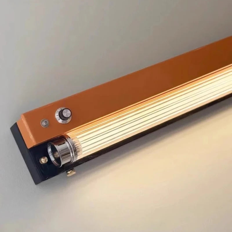 Applique Murale LED Design Tube Acrylique Orange et Noir