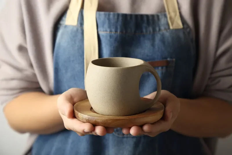 Tasse à Café en Poterie avec Soucoupe Design Simple