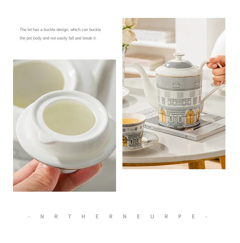 Tasse à Café Française Dorée avec Soucoupe Style Architectural