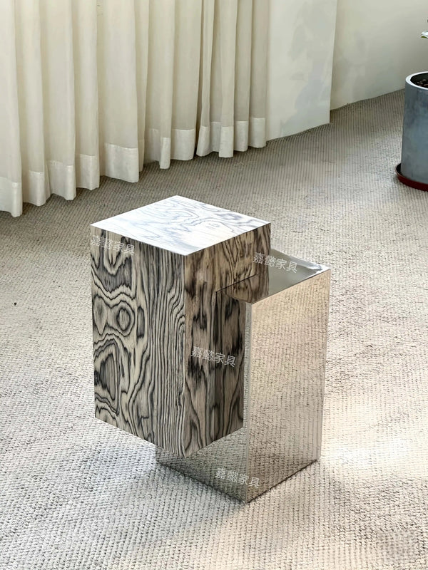 Geometric Metal Side Table – Light Luxury Accent Table