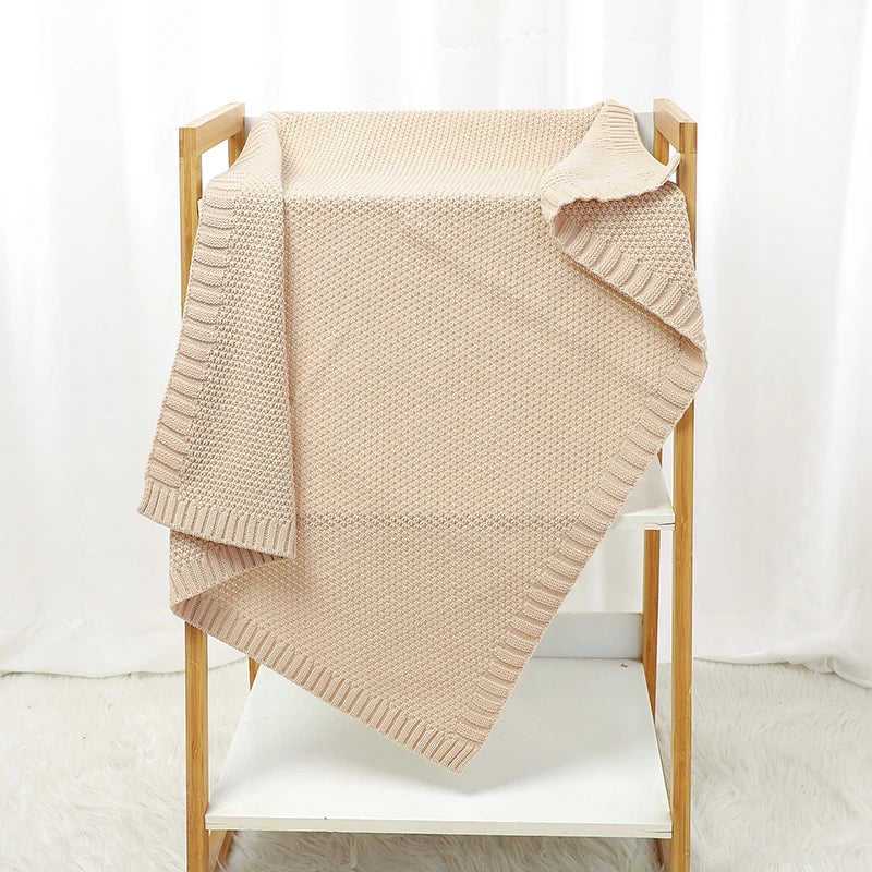 Couverture Bébé en Tricot Doux - Emmaillotage Confort