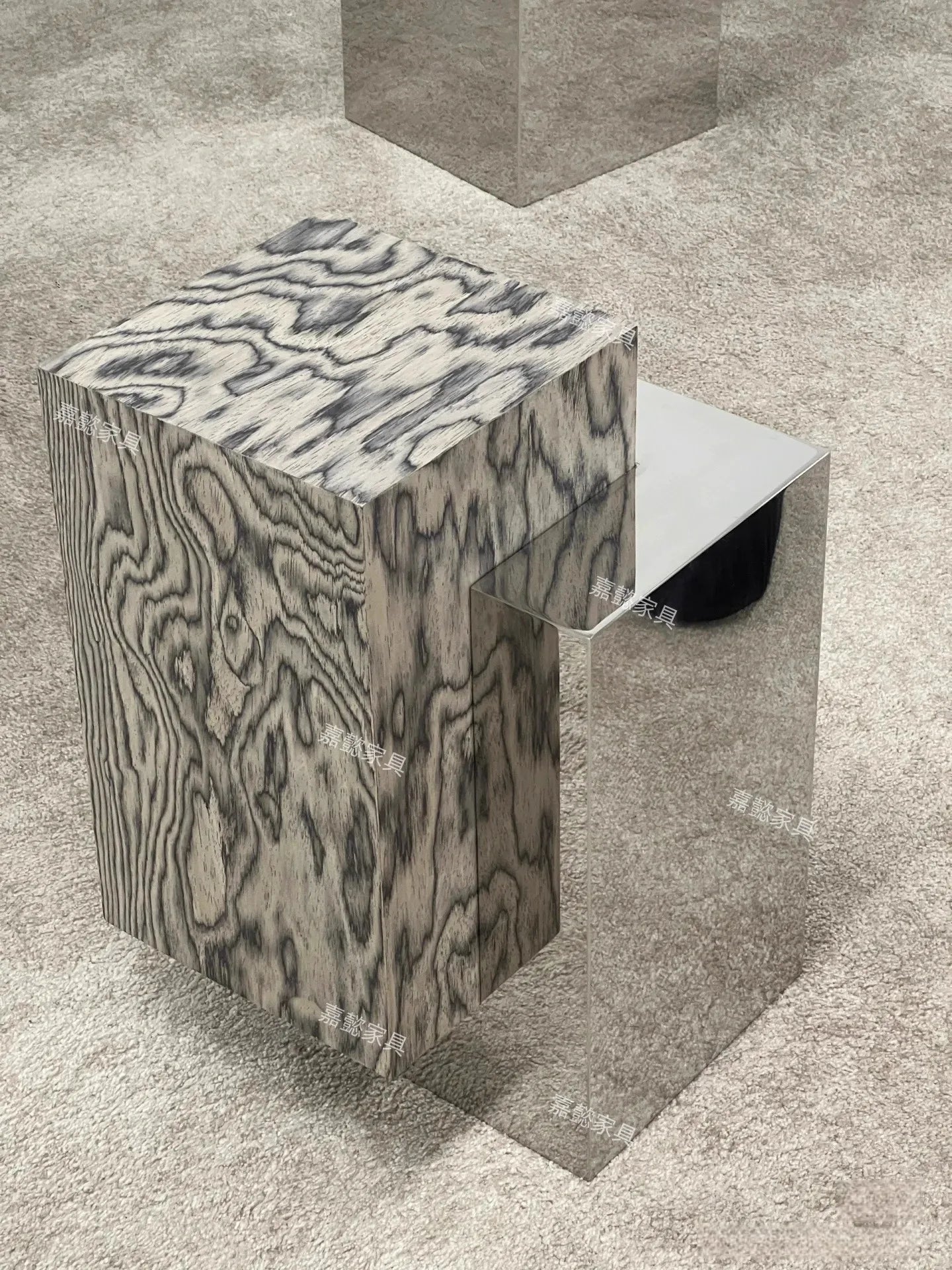 Geometric Metal Side Table – Light Luxury Accent Table