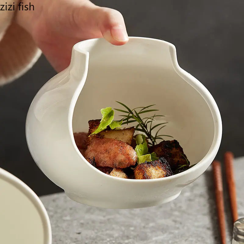 Assiette en Céramique Forme Vase Design Créatif