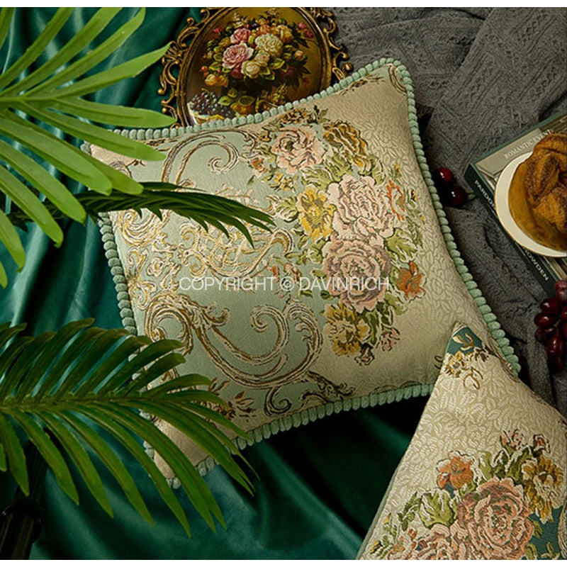 Housse de Coussin Vienne Jacquard Floral Européen avec Pompons