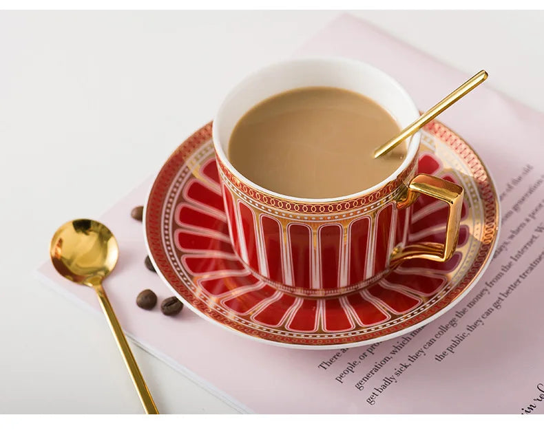 Tasse à Café Céramique Florale Anse Dorée