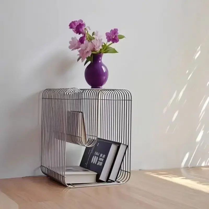 Table Basse en Métal Scandinave - Rangement Magazines