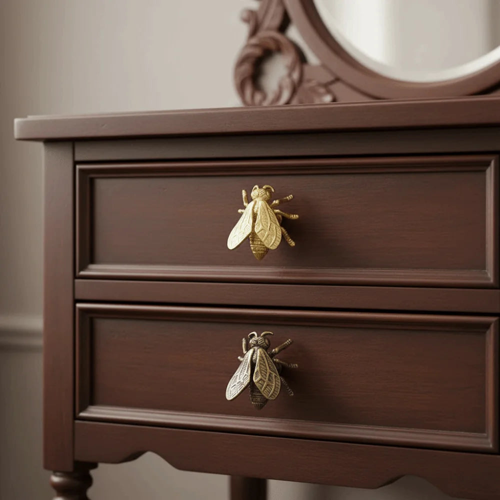 Poignée de Meuble Laiton Élégante Forme Abeille Style Vintage