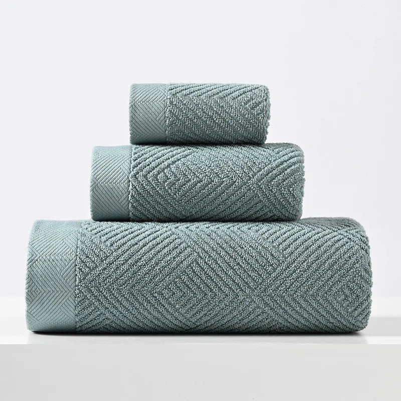 Cotton Bath Towel Trio – Thick & Absorbent