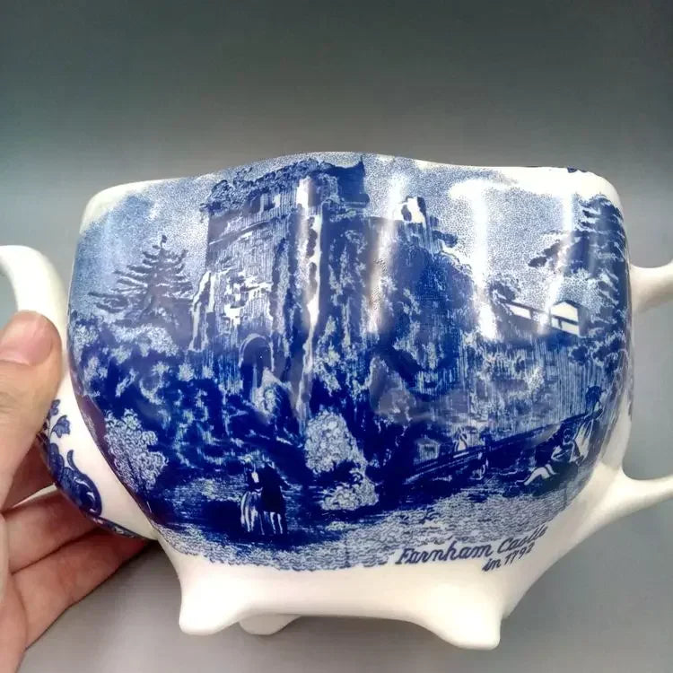 Assiette en Céramique Motif Château Bleu Palace