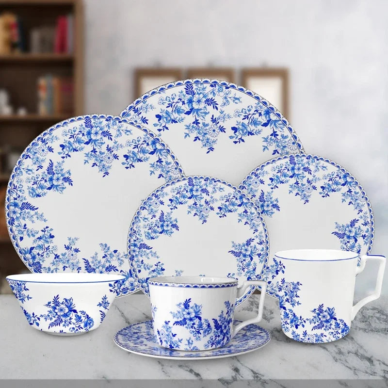 Assiette en Porcelaine Bleu et Blanc Style Vintage