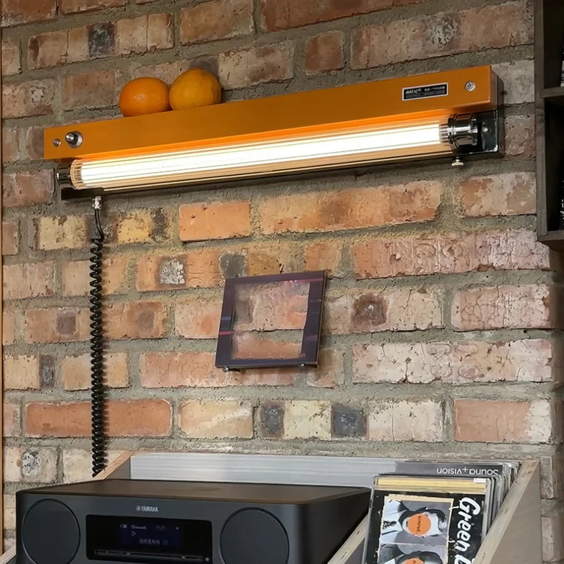 Applique Murale LED Design Tube Acrylique Orange et Noir