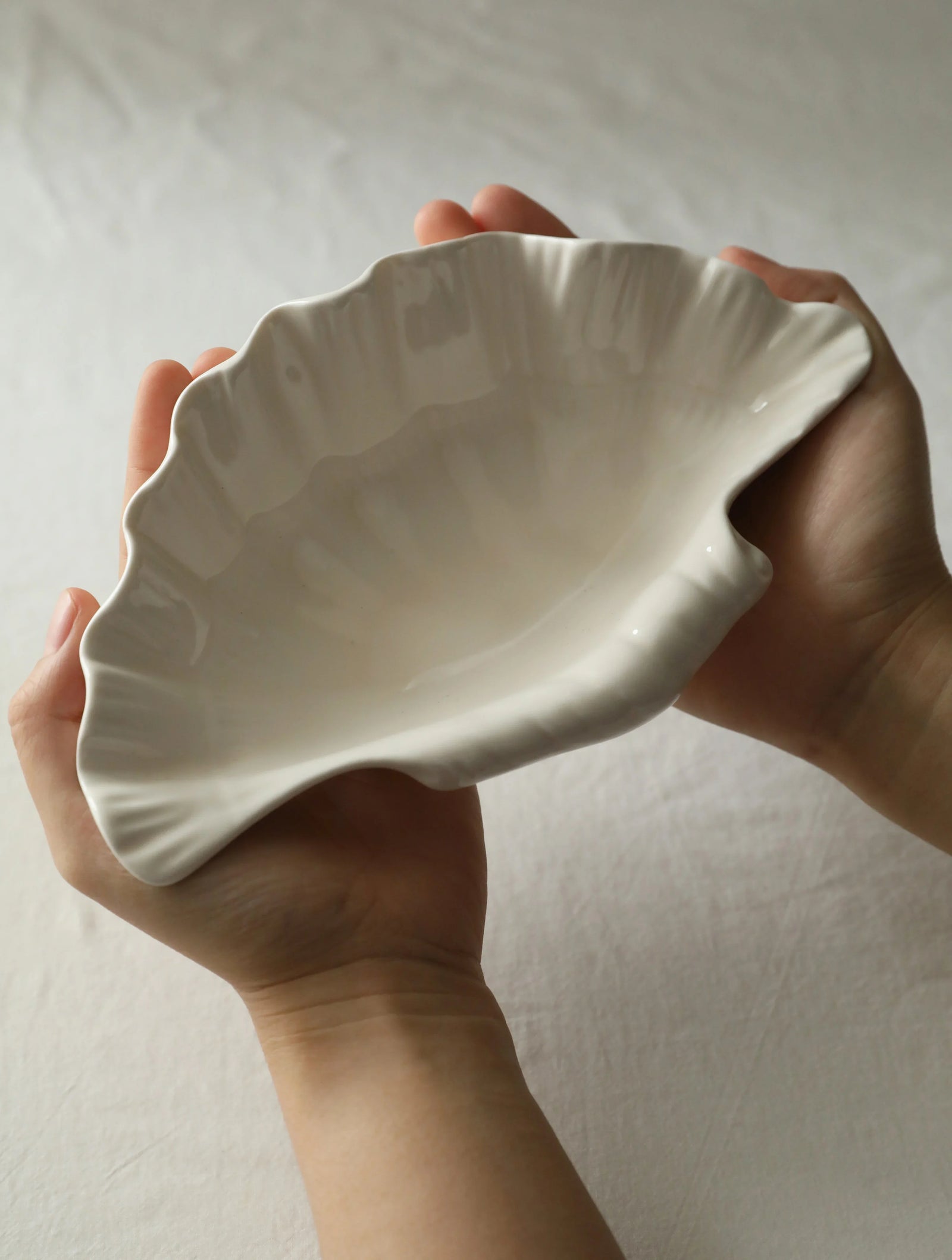 Assiette Céramique Forme Coquillage Crème Rétro
