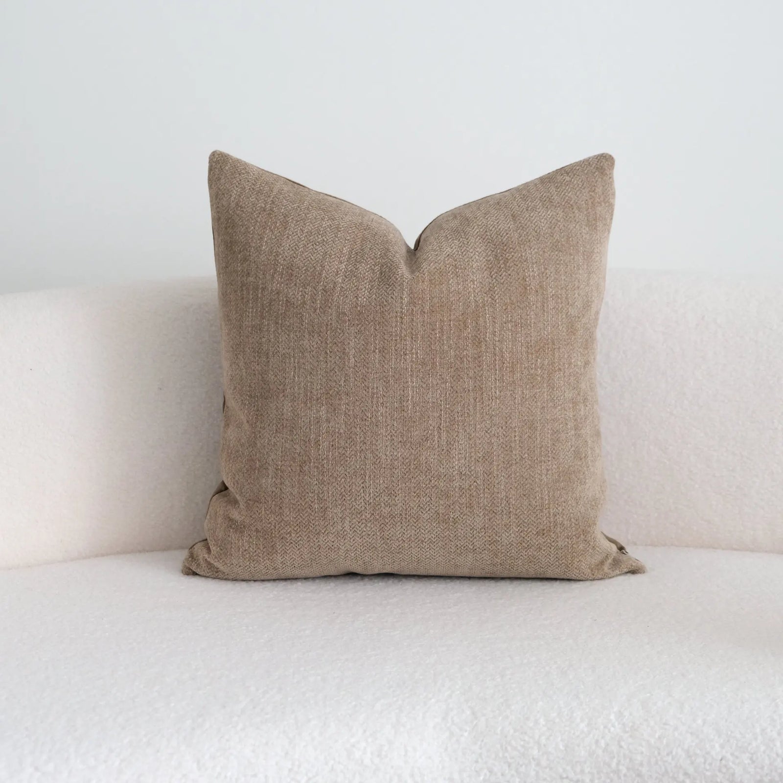Housse de Coussin Marron Maillard - Motif Géométrique Jacquard