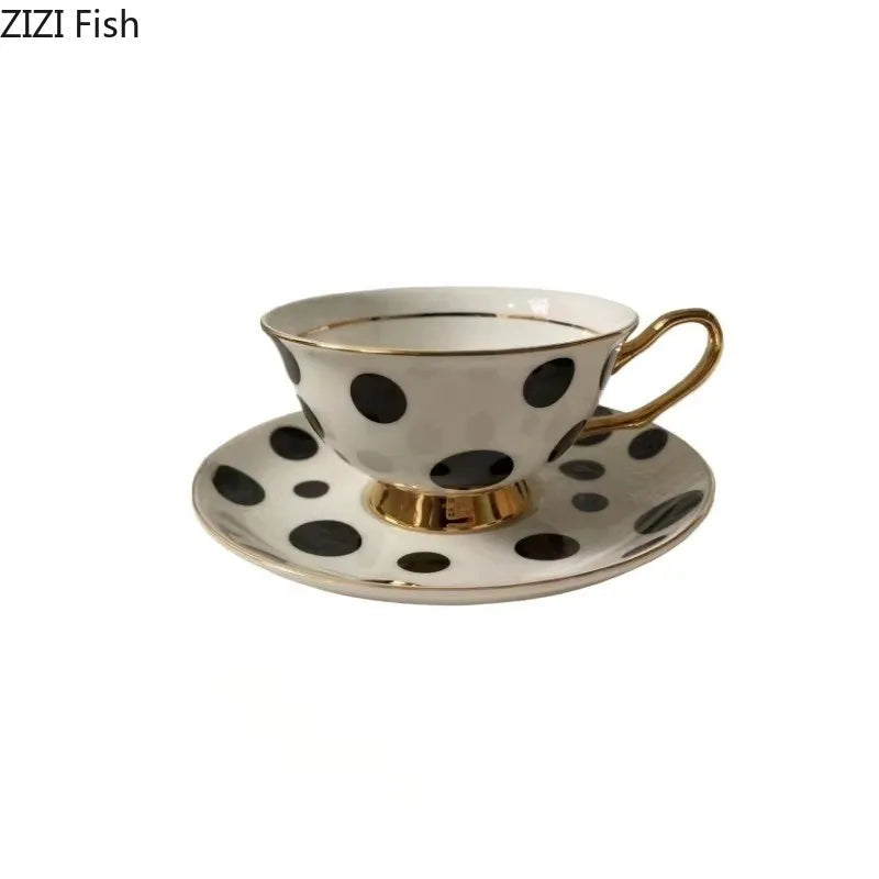 Duo de Tasses à Café Rétro avec Soucoupes 220ml