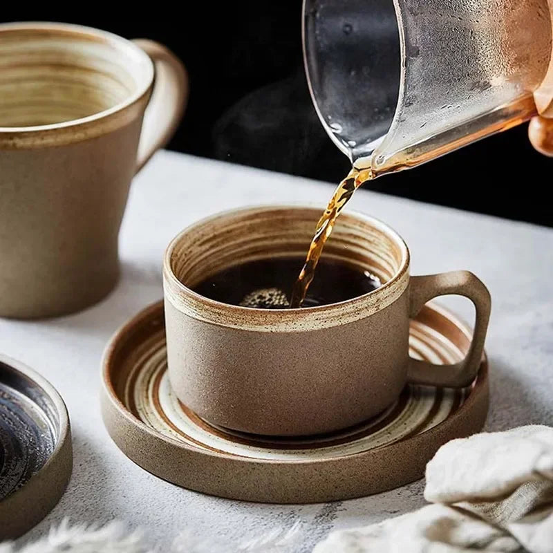 Ensemble Tasses en Poterie Rétro Faites Main avec Soucoupes