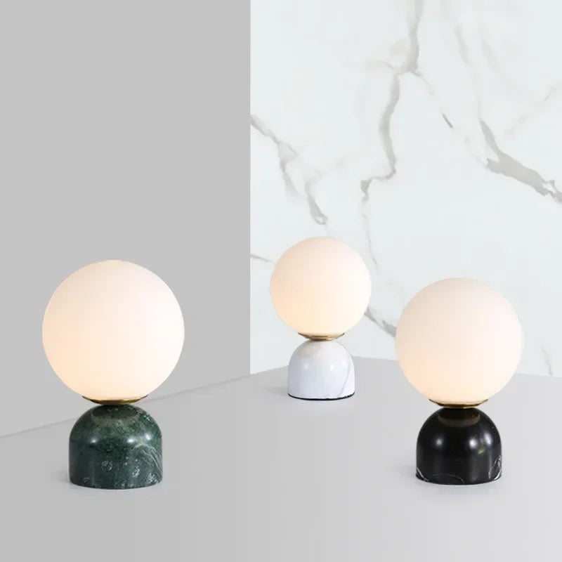 Lampe de Chevet Nordique - Design Épuré